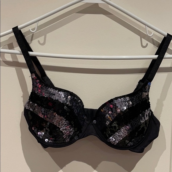 Bra - Picture 1 of 4